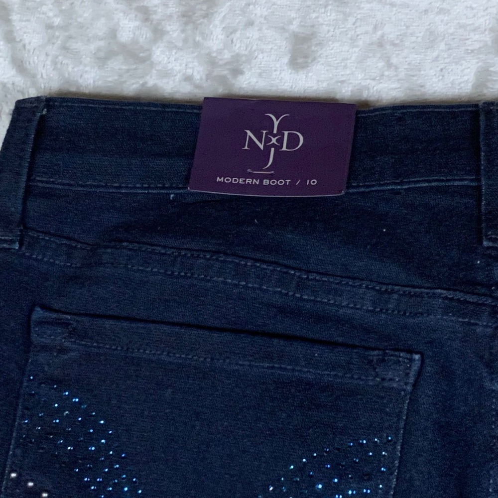 NYDJ Modern Bootcut Jeans Womens 10 Dark Blue 31x31 Rhinestone Lift Tuck NWT USA - Picture 9 of 13
